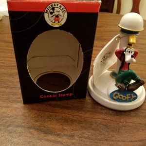 Mickey & Co-Disney Mickey & Minnie Collectible Ceramic Cookie Stamp-GOOFY